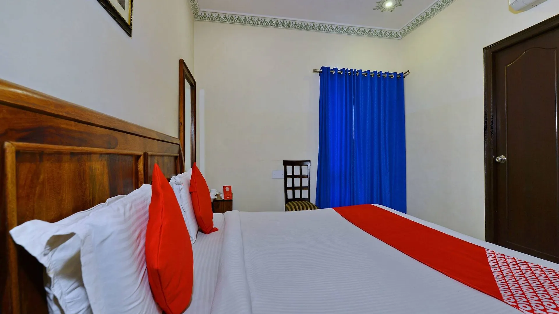 Oyo 1484 Hotel Royal Pratap Niwas Udaipur